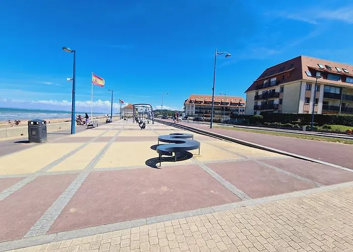 Vue Et La A Deux Pas * Villers-sur-Mer